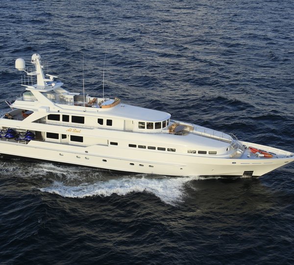 AZAMANTA by Heesen – The world’s first fast displacement steel yacht over 50m
