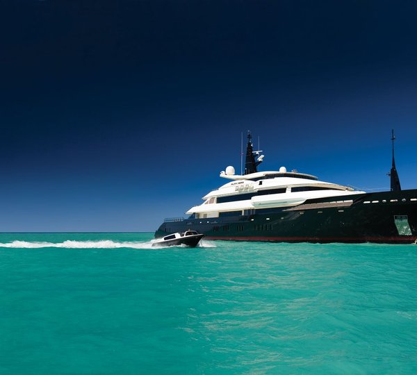 Video with photos of Luxury Superyachts