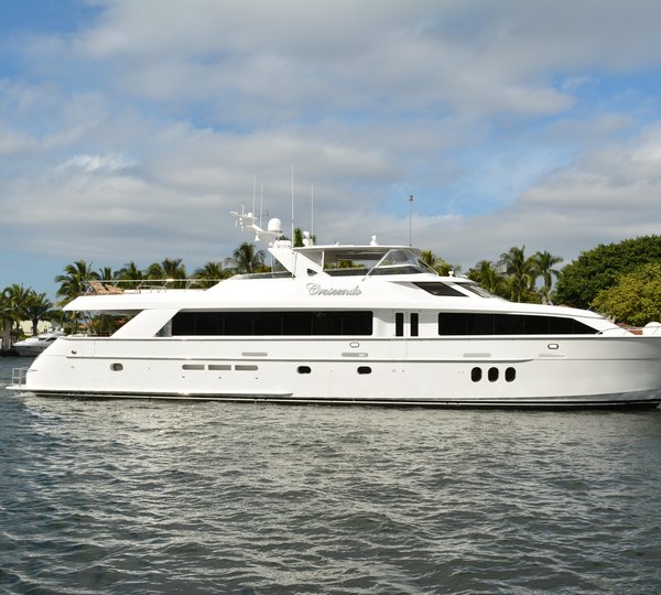 Brand new Hatteras 100 RPH Yacht spotted in Miami
