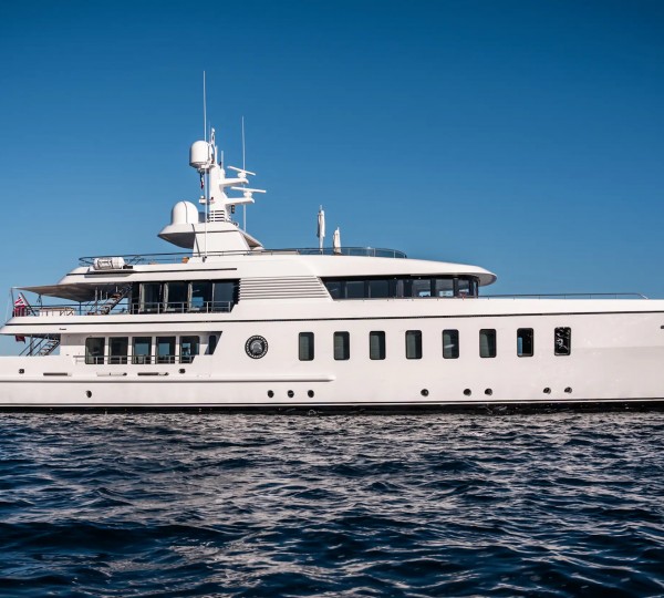 92m FEADSHIP Super Yacht ROYAL ROMANCE to be delivered soon