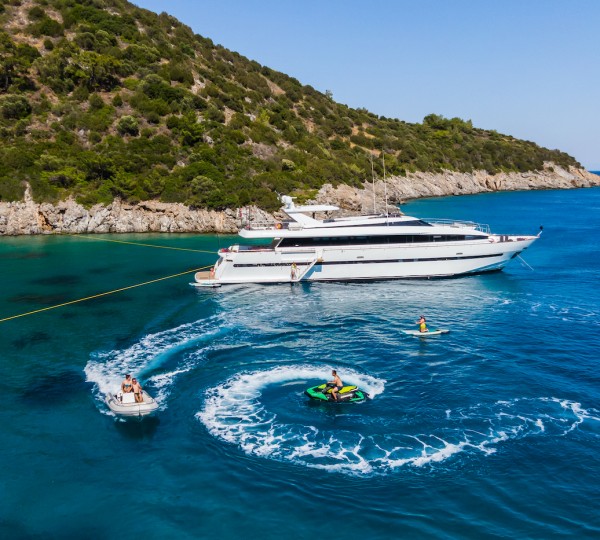 Eye-catching 43m Superyacht ELDORIS concept by Federico Fiorentino and Eurocraft
