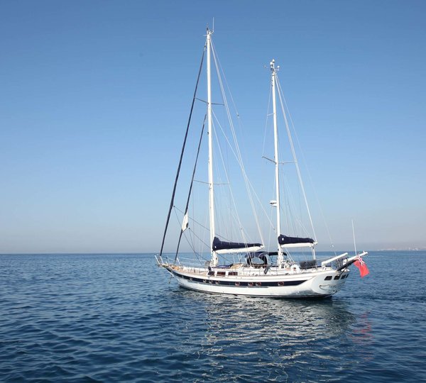 A video interview with Owner of TOO ELUSIVE Yacht refitted by Front Street Shipyard