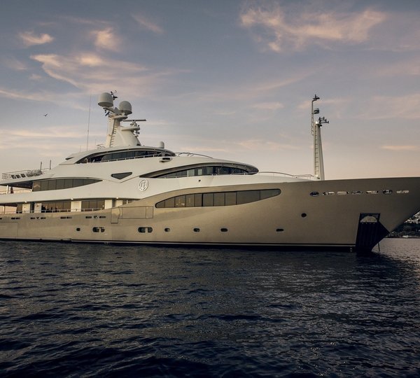 Video: Launch of 73m motor yacht YALLA (CRN 132)