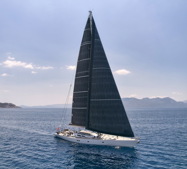 A full rigging refit by Navtec for the 130ft charter yacht VAIMITI