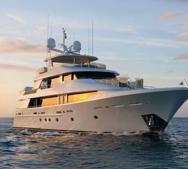 Video of 130’ Westport motor yacht REDEMPTION in Miami