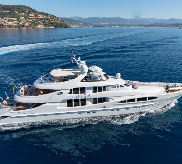 Video: Heesen Yachts joining hull and superstructure of 70m motor yacht Project KOMETA (YN 17470)