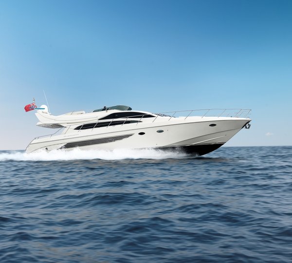 Video presenting the fleet of luxury yachts and tenders by RIVA