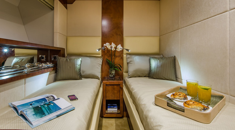 1-Majesty 70 Yacht - Twin Guest Stateroom