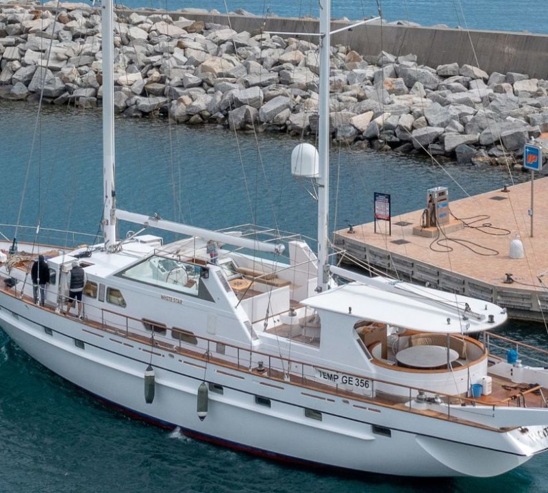 Luxury yacht WHITE STAR OF RORC