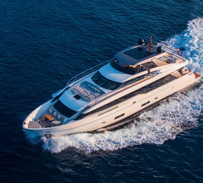 Luxury Yacht SEVEN
