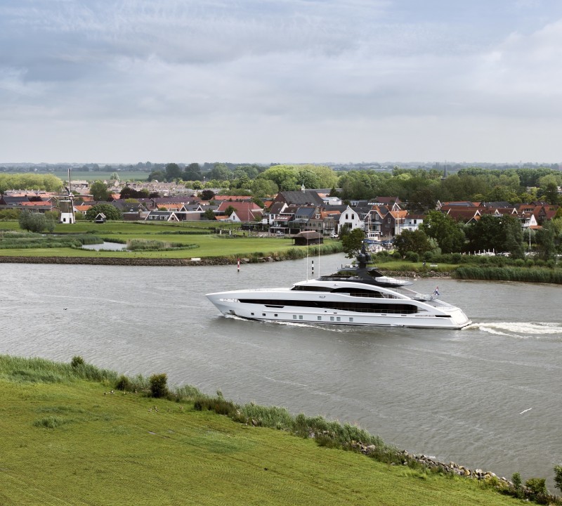 Luxury Yacht ALP