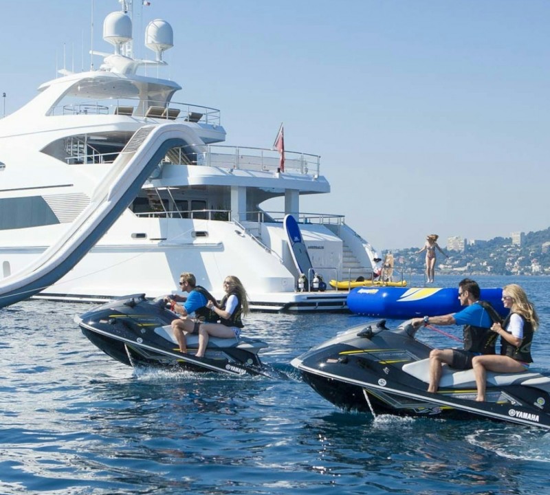 Motor Yacht BIG SKY