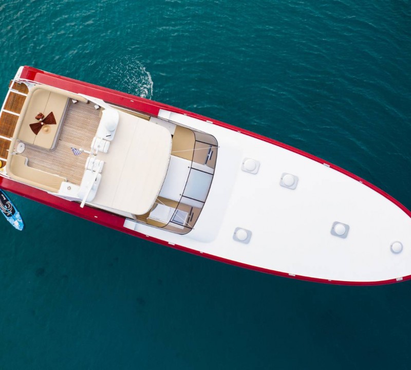 Superyacht ELEGANT