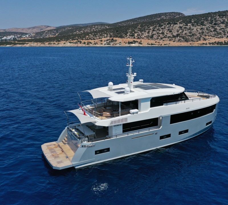 Superyacht HEKATE