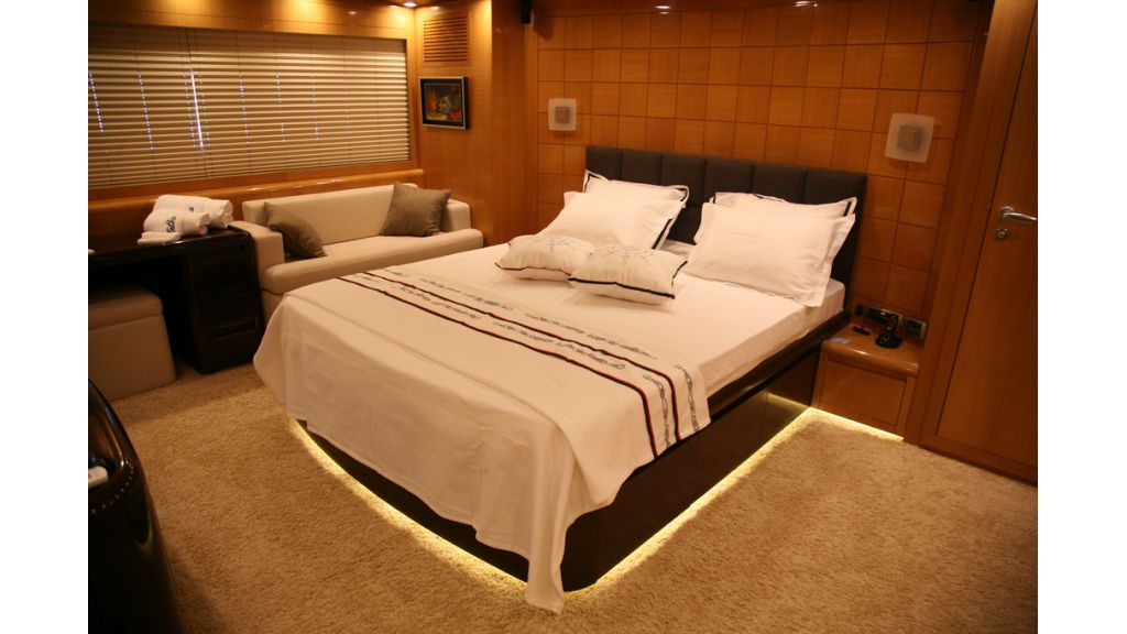 Double cabin