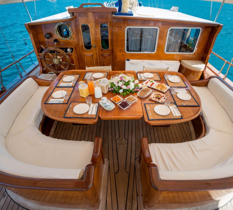 Al Fresco Dining
