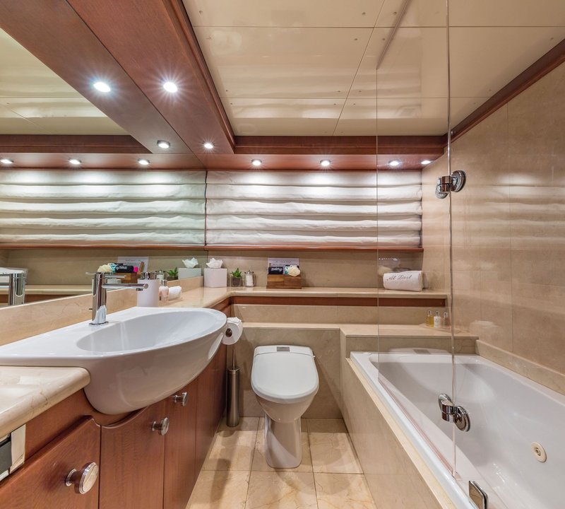 Twin cabin ensuite