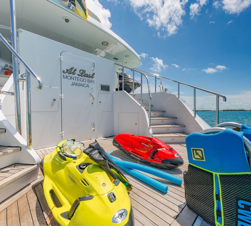 Water toys