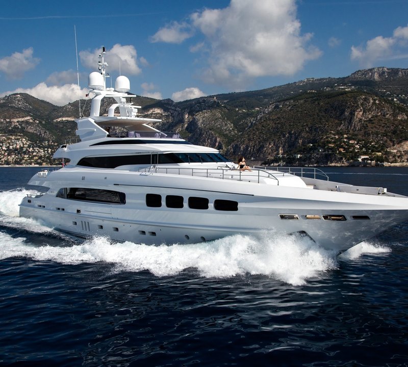Discover The Mediterranean Aboard Manifiq