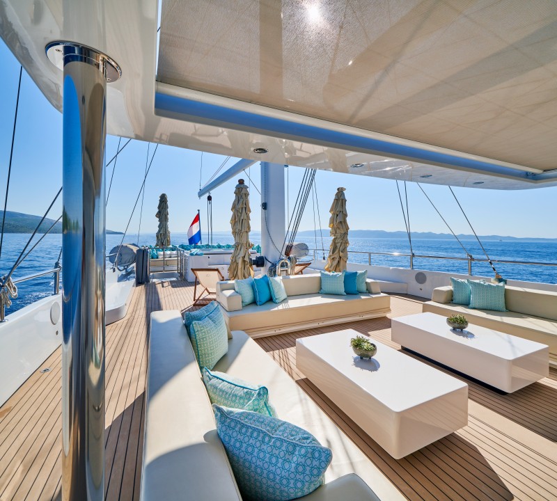 Lounge On Deck