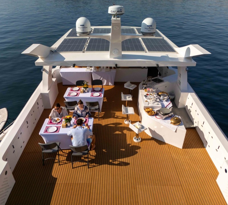 Sun Deck Dining And Bar