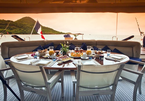 The 21m Yacht NAHEMA IV
