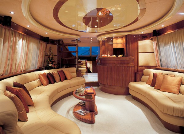 The 22m Yacht IRIS