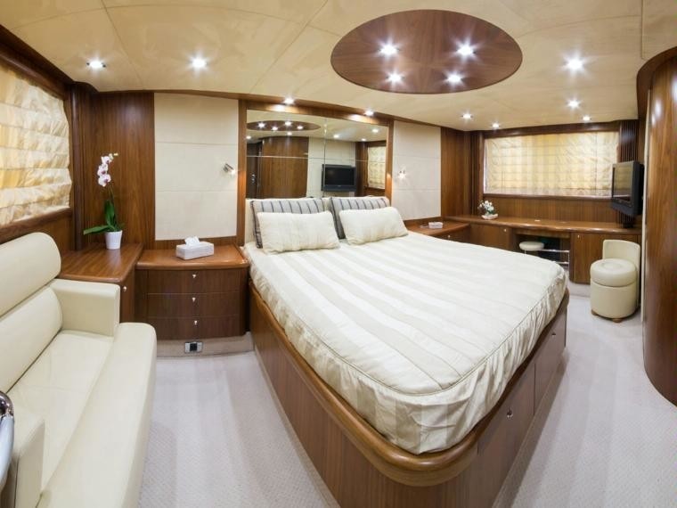 The 23m Yacht ASPIRE OF LONDON