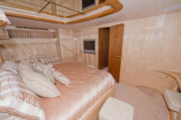 The 23m Yacht BELLA MARE