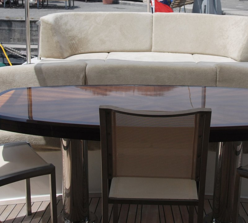 The 23m Yacht CARBON
