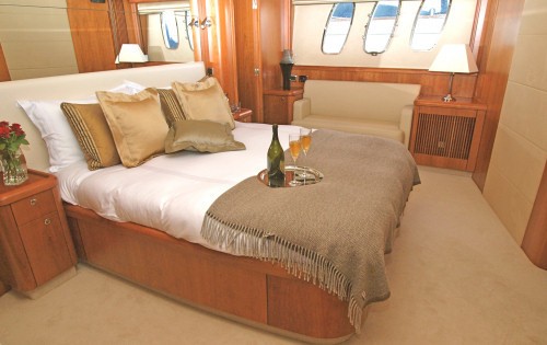 The 23m Yacht NEW BEGINNINGS OF LONDON