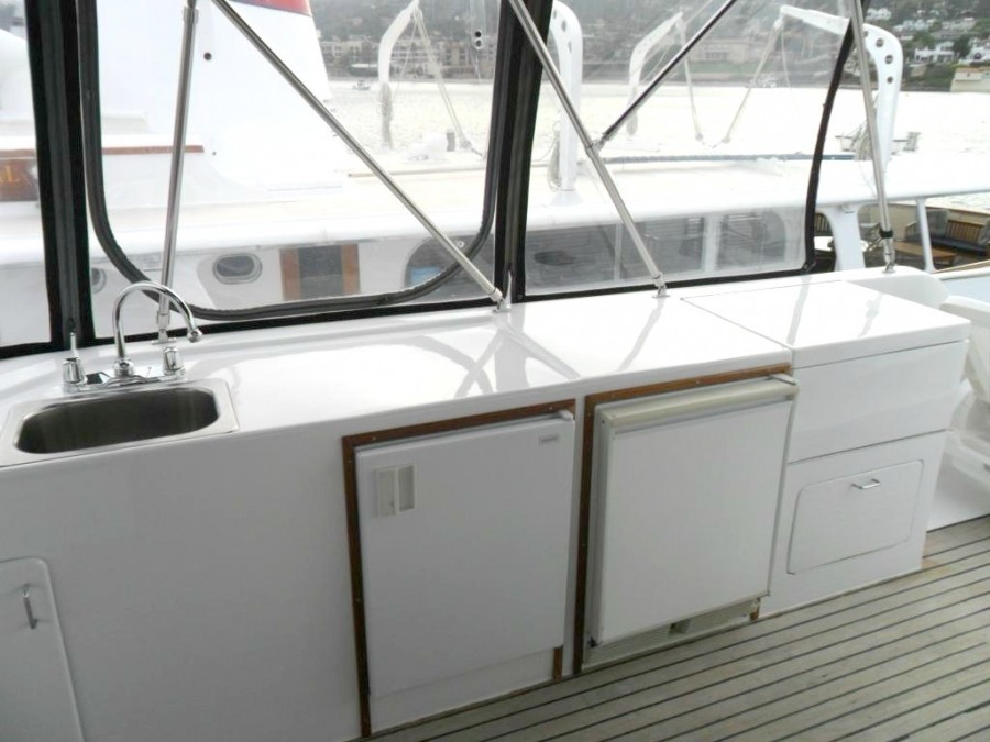 The 23m Yacht ZIA