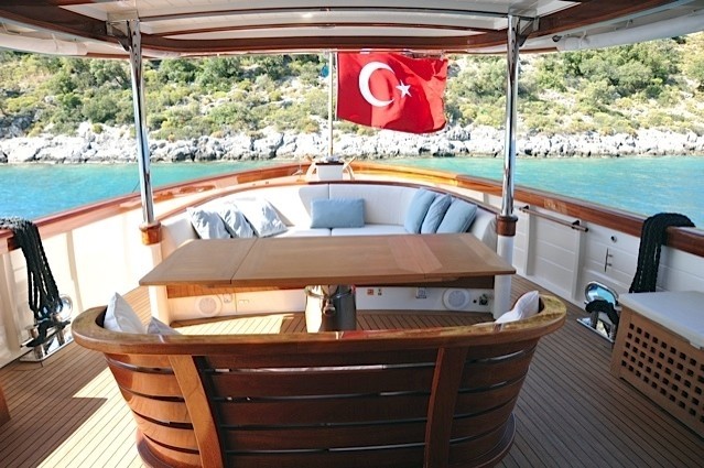 The 24m Yacht LARIMAR