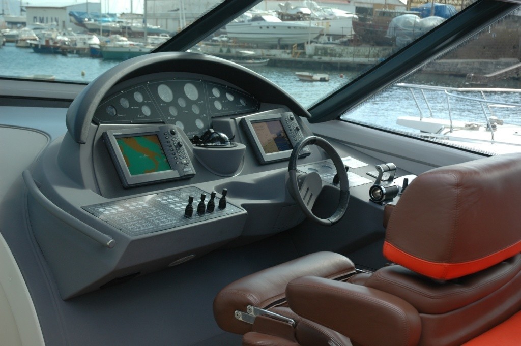 The 24m Yacht LES A