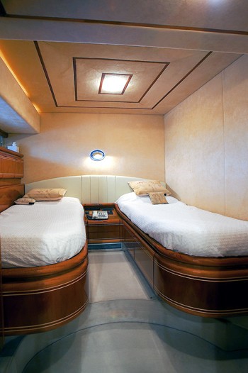 The 24m Yacht SAHARA