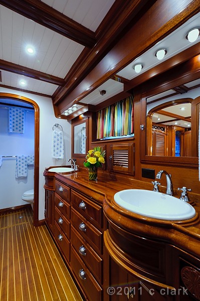 The 25m Yacht EXCELLENCE