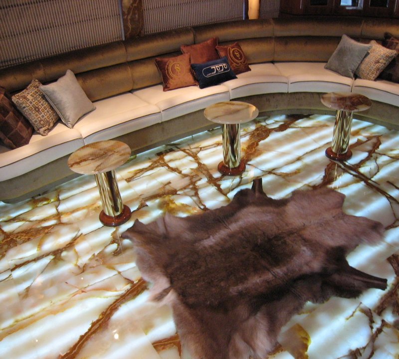 The 25m Yacht JOJO