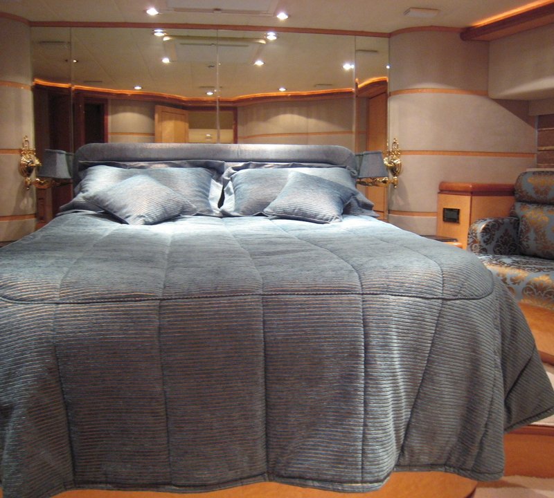 The 25m Yacht JOJO