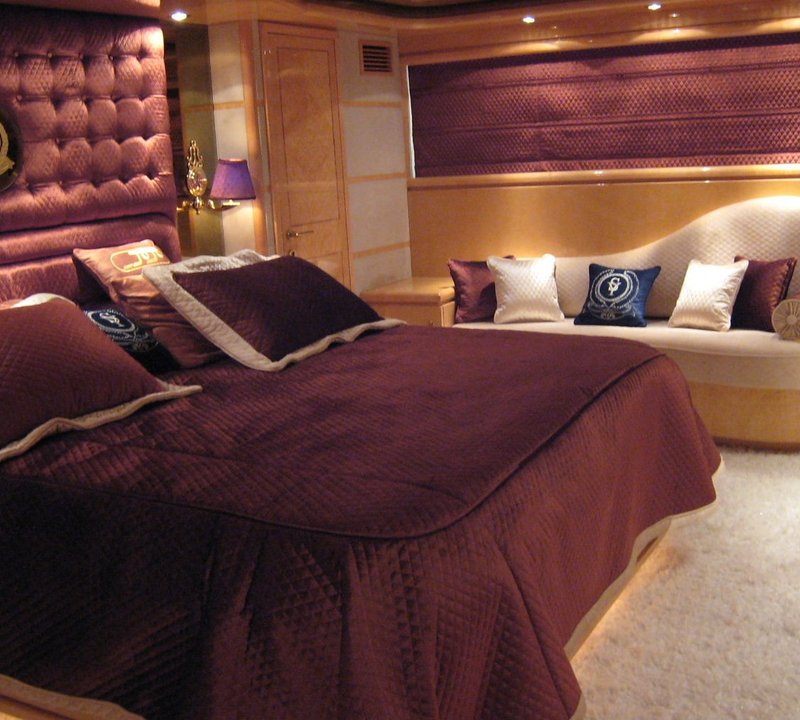The 25m Yacht JOJO