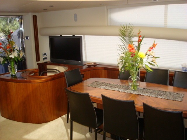 The 25m Yacht OCTAVIA