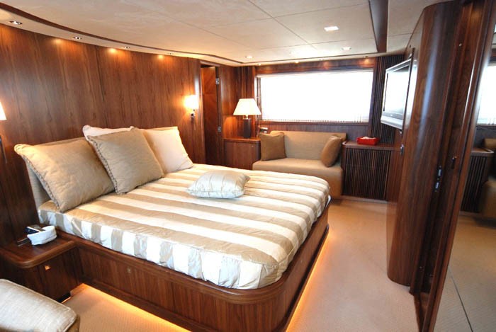 The 25m Yacht OCTAVIA