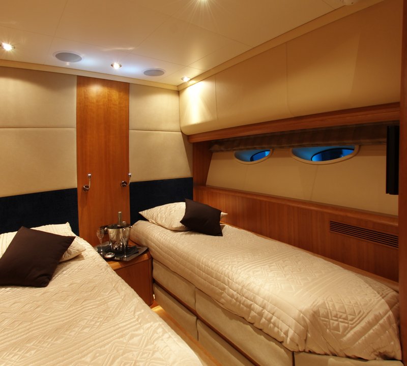 The 25m Yacht ORACLE II