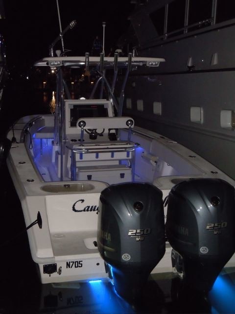 The 25m Yacht SEAS THE MOMENT