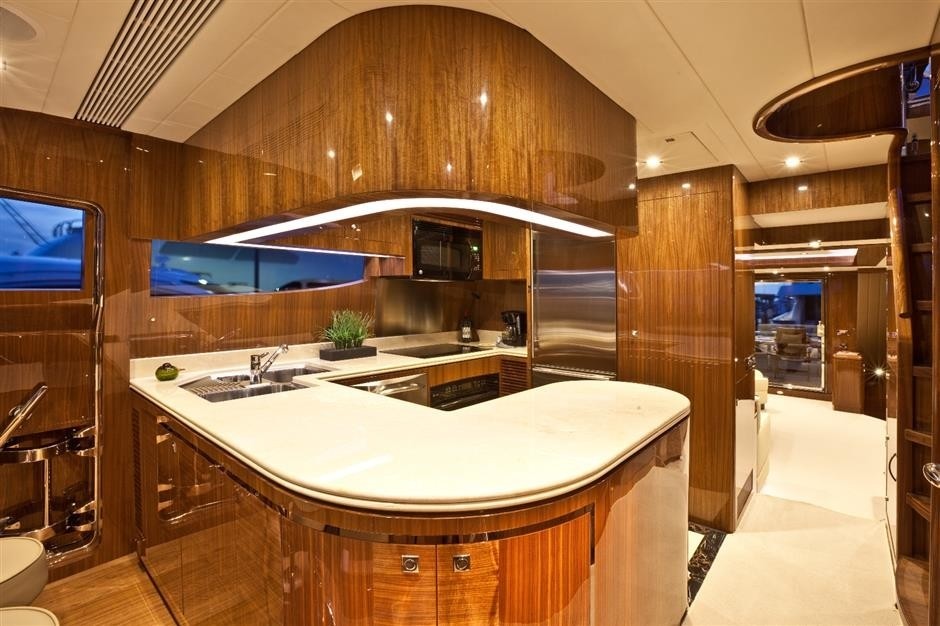 The 25m Yacht WILD DUCK