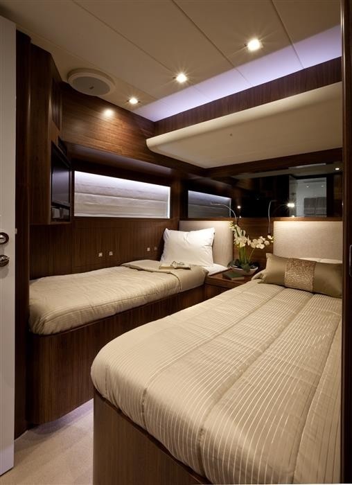 The 25m Yacht WILD DUCK
