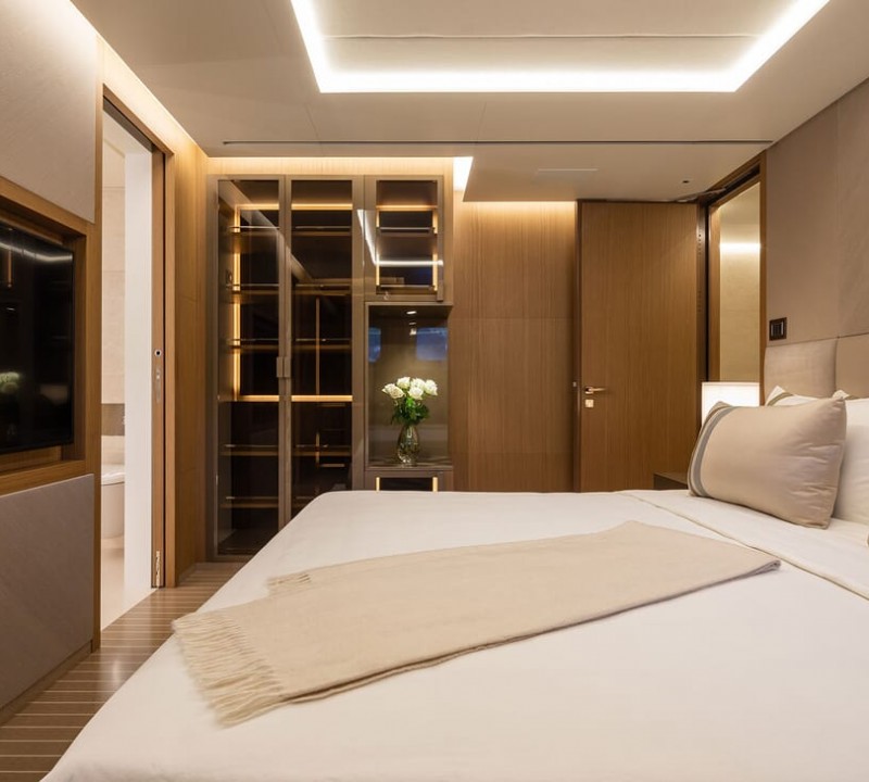 Double Cabin