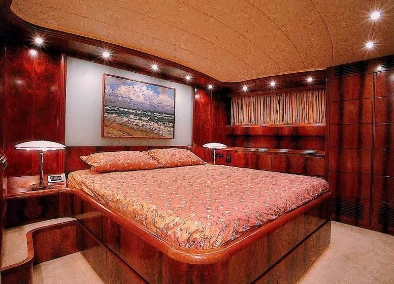 The 26m Yacht CENTO BY EXCALIBUR