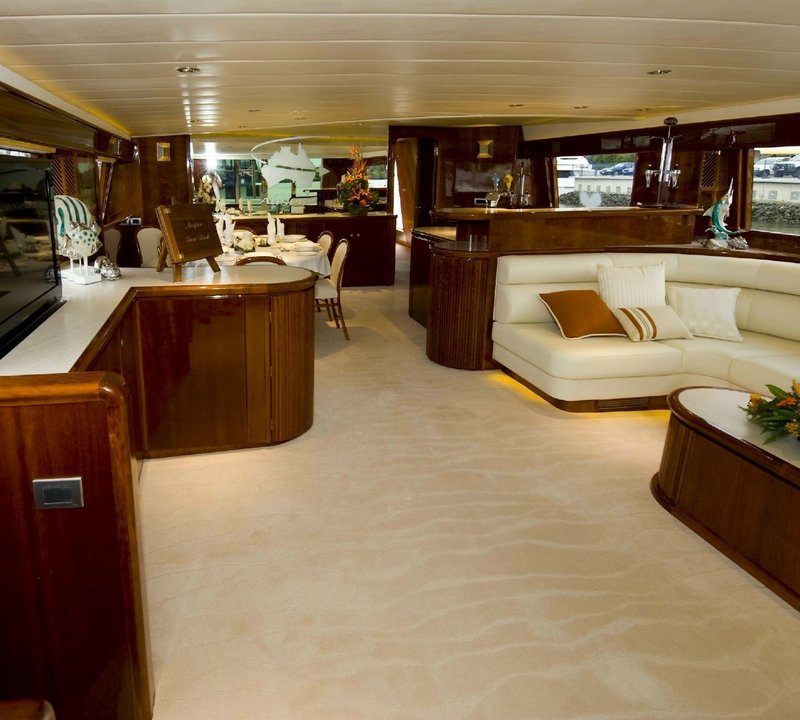 The 27m Yacht AUSPRO