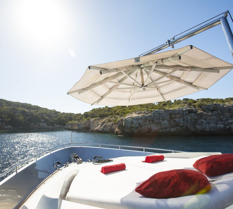 Life On Board Yacht TIGER LILY OF LONDON