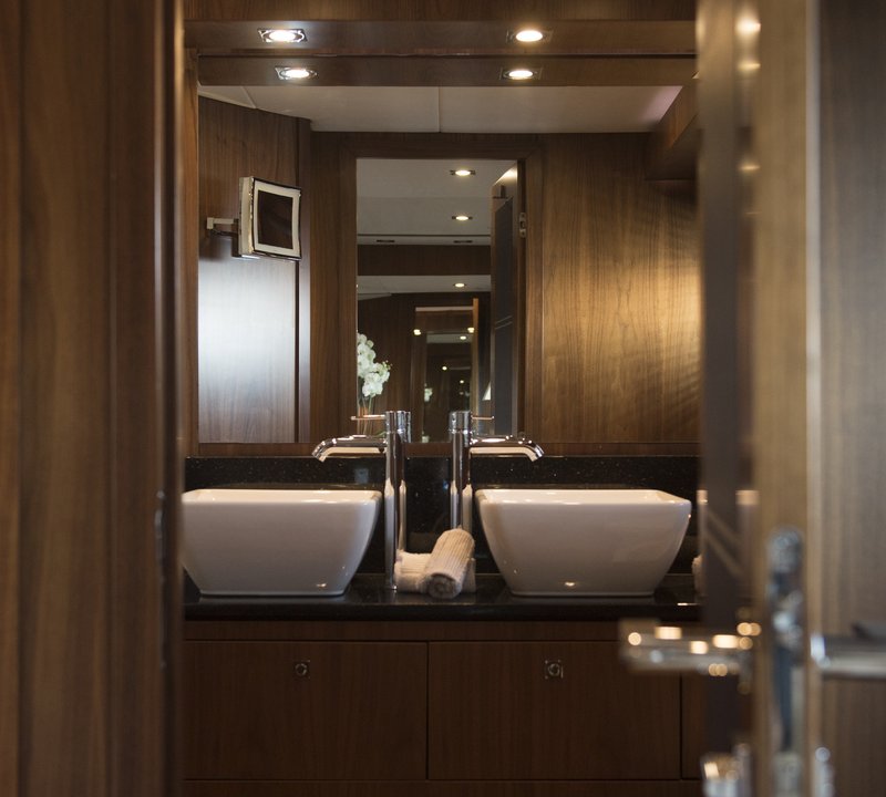 The 28m Yacht BLADE 6
